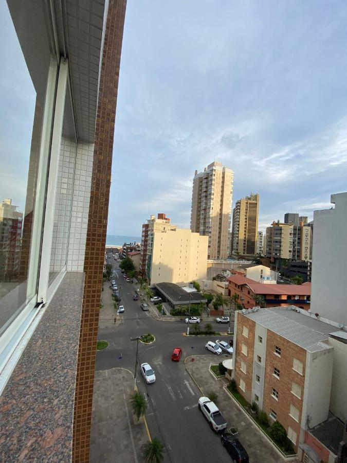Apartamento Em Torres-906 - Uma Quadra Do Mar Экстерьер фото
