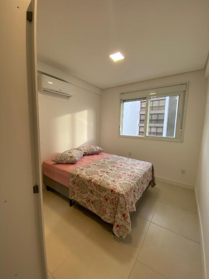 Apartamento Em Torres-906 - Uma Quadra Do Mar Экстерьер фото